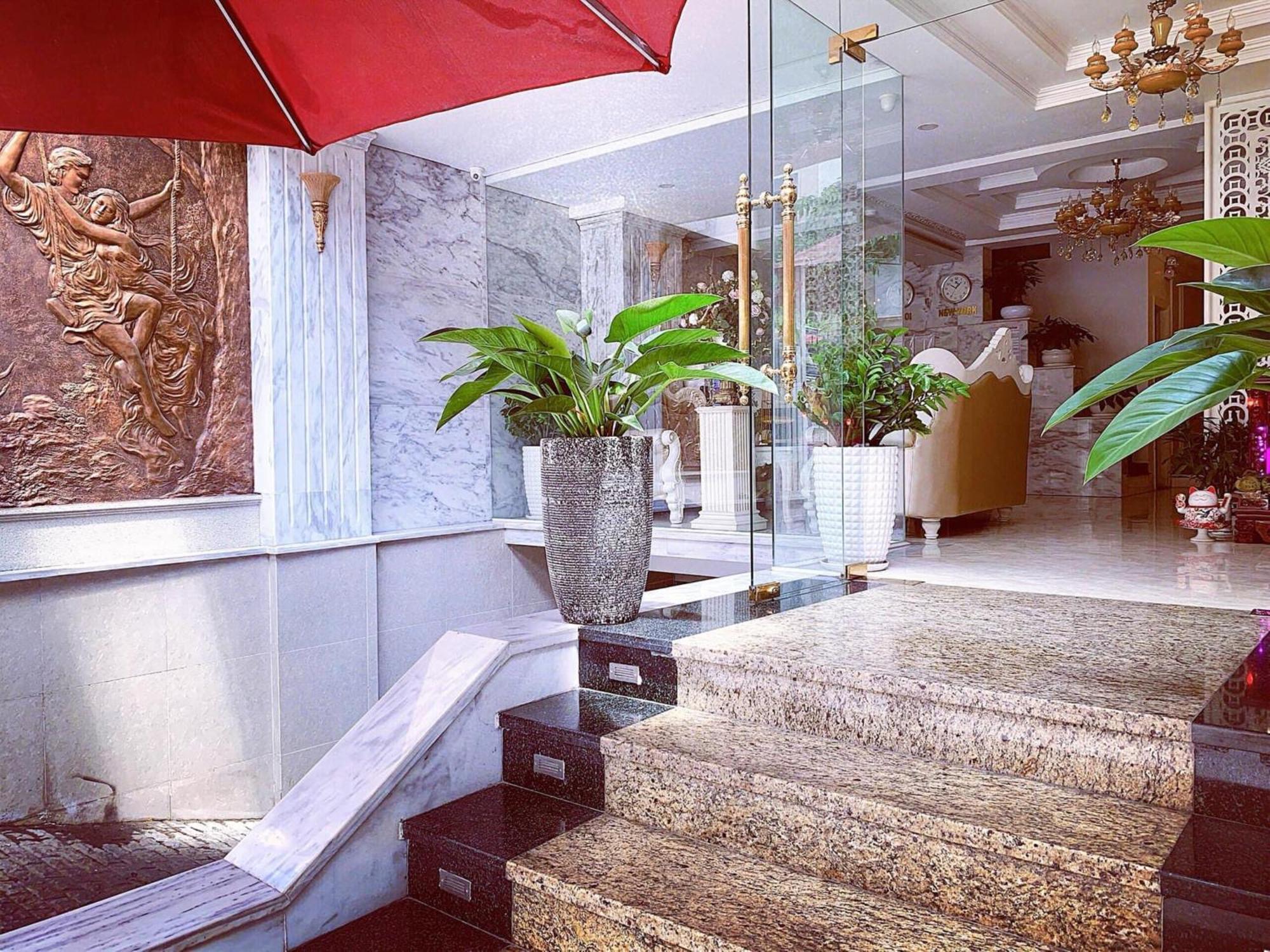 Khai Hung Hotel Binh Chanh Хошимин Экстерьер фото